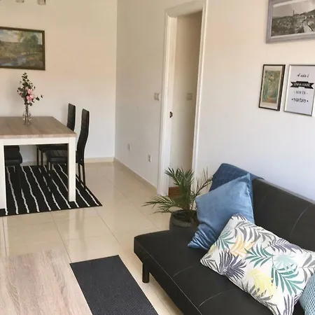 Atico Luadas 아파트